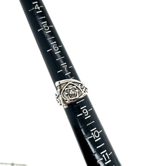 Skull Womens Ring - Picture 4 of 4